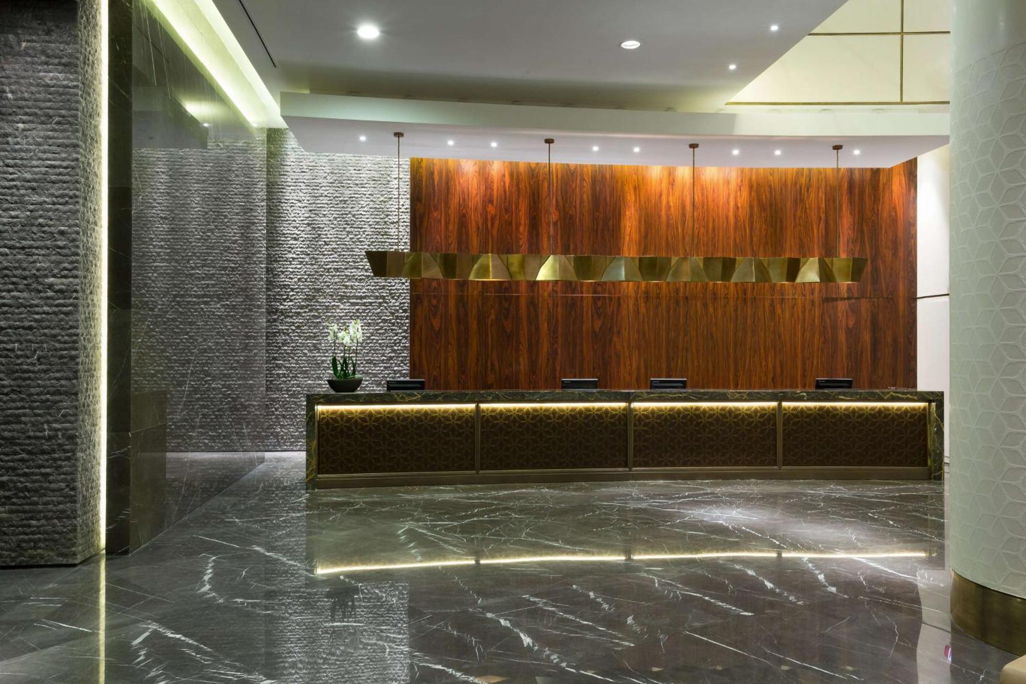 Hilton Kyiv Hotel Exterior photo