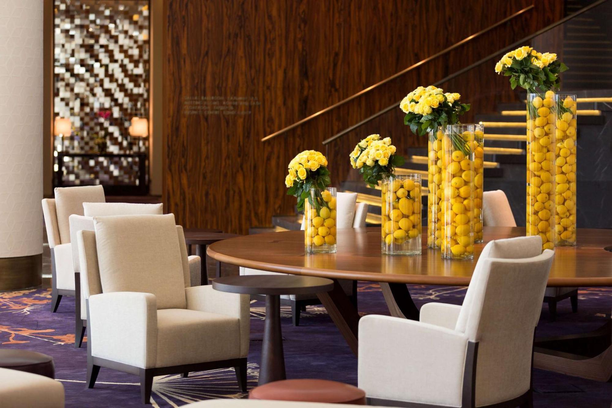 Hilton Kyiv Hotel Exterior photo